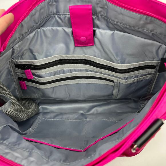 IHKWIP Cargo Catchall Tote with Two Crossbody Straps Ruby Berry - Picture 7 of 12